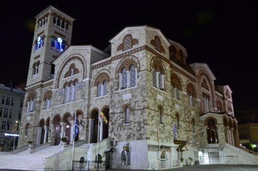  Piraeus Meydanı-Holy Trinity Katedrali